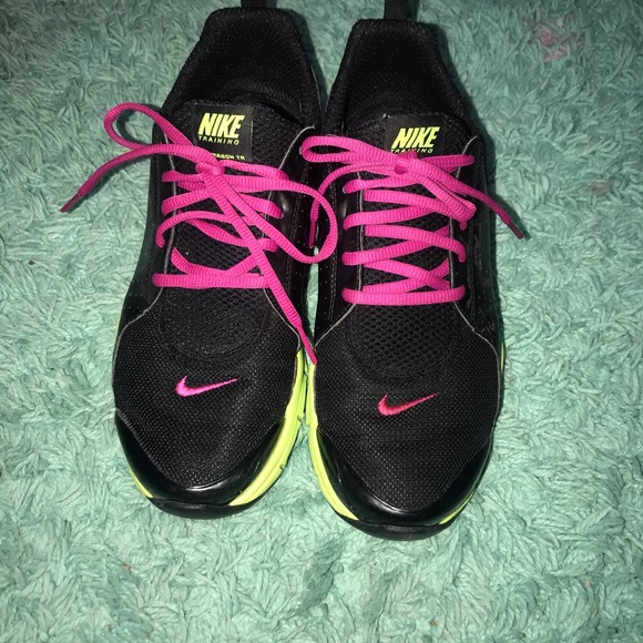 Nike Sneakers - Picture 1 of 3